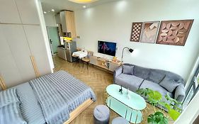 Dr 502 Modern Studio With City View And Kitchen